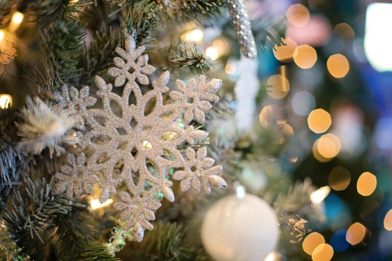 Best Handmade Ornaments for Sustainable Holiday Decor: 15 Artisan Picks