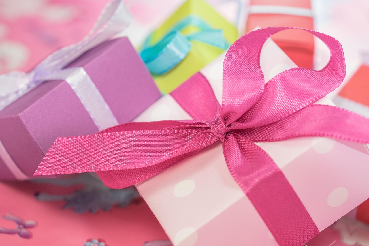 premium kraft gift wrap closeup